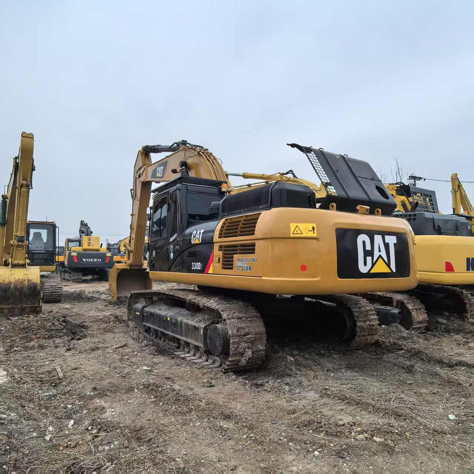 CAT 330D2 - Crawler excavator: picture 2 CAT 330D2 - Crawler excavator: picture 2