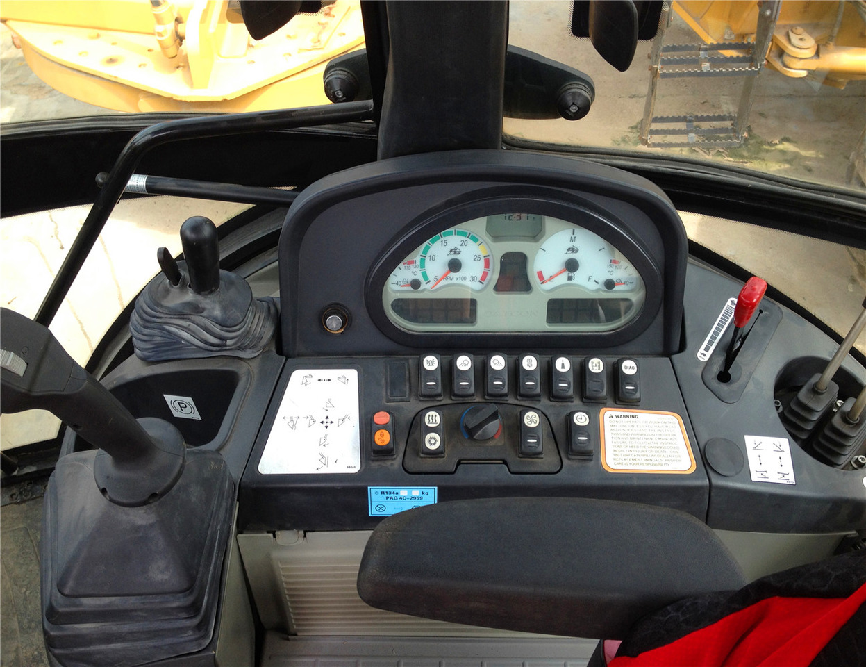 CAT 420F Backhoe Loader - Backhoe loader: picture 5 CAT 420F Backhoe Loader - Backhoe loader: picture 5