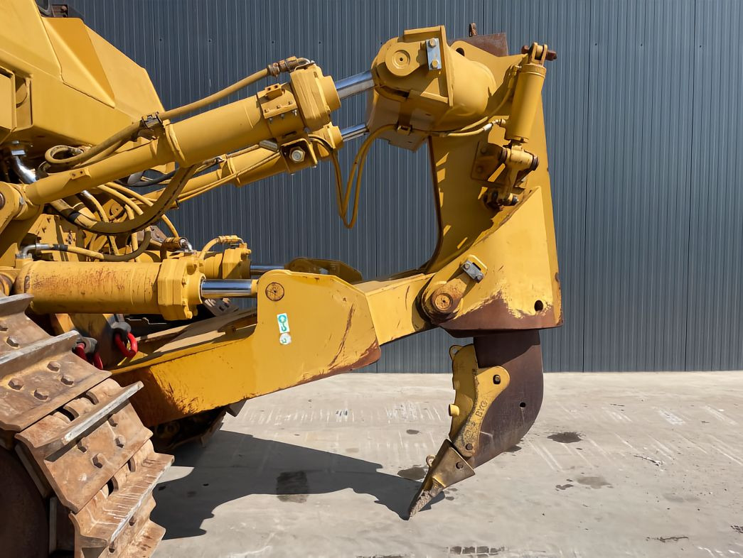 CAT Bulldozer D9R Click for Discount - Bulldozer: picture 5 CAT Bulldozer D9R Click for Discount - Bulldozer: picture 5