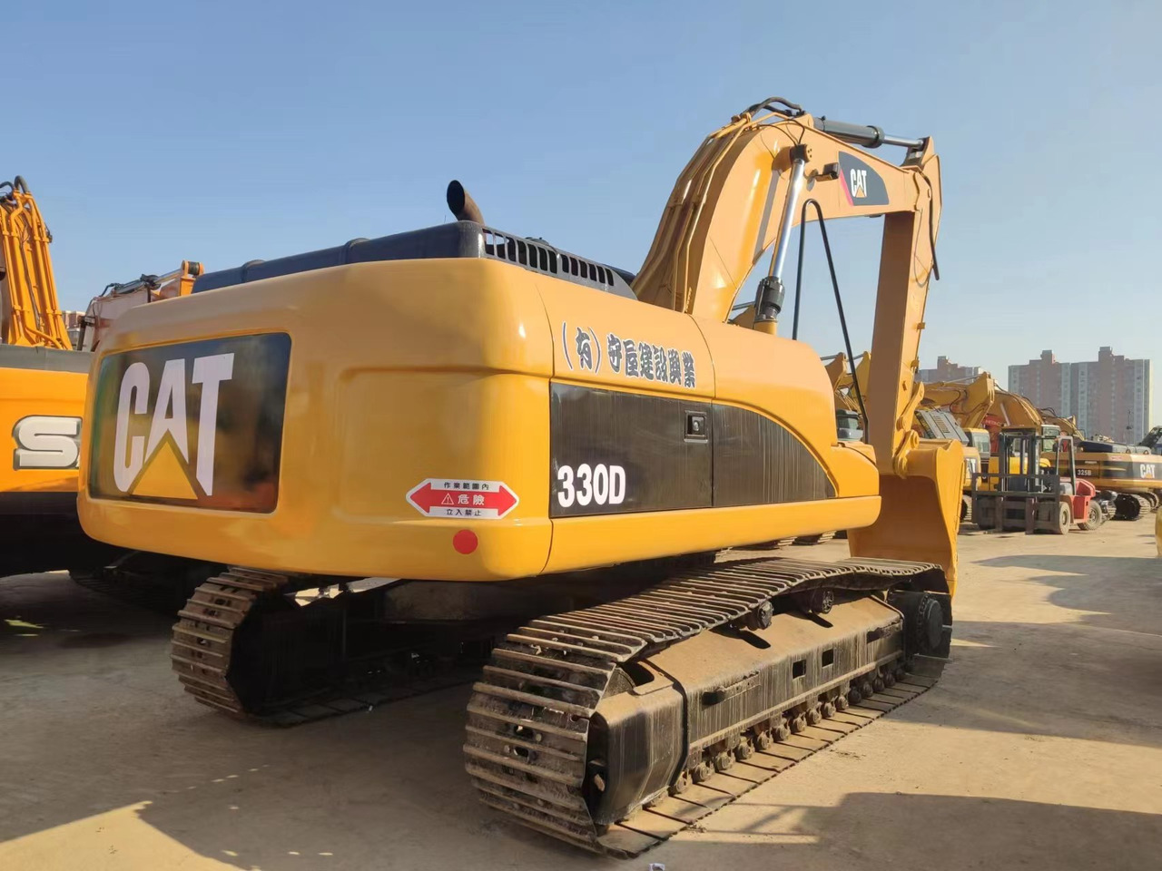 CATERPILLAR 330D - Crawler excavator: picture 2 CATERPILLAR 330D - Crawler excavator: picture 2