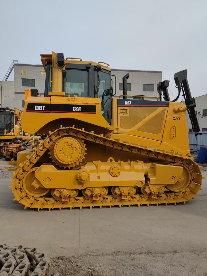 CATERPILLAR D8T Bulldozer Click for Discount - Bulldozer: picture 3 CATERPILLAR D8T Bulldozer Click for Discount - Bulldozer: picture 3