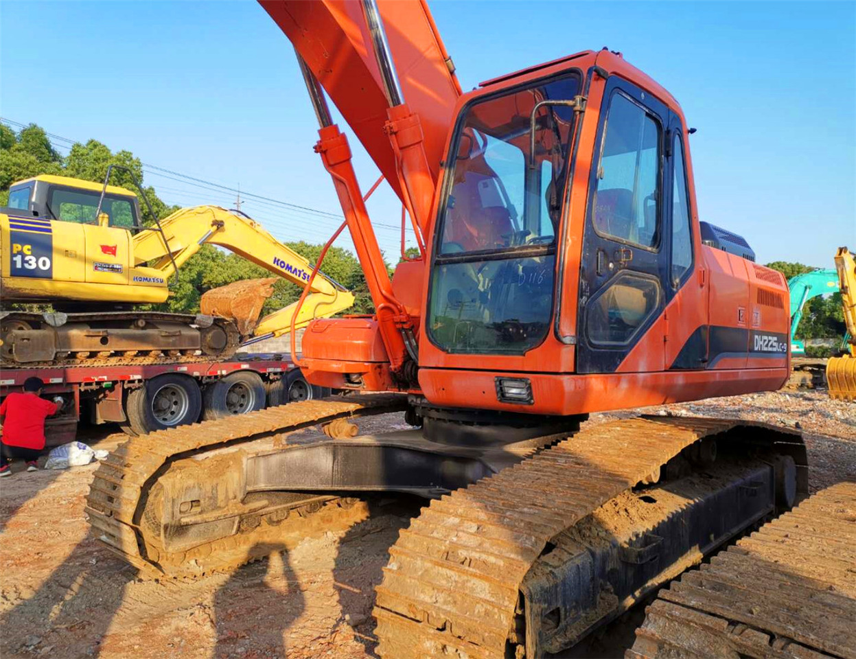 DOOSAN Crawler Excavator DH225 Click Here for Discount - Crawler excavator: picture 2 DOOSAN Crawler Excavator DH225 Click Here for Discount - Crawler excavator: picture 2