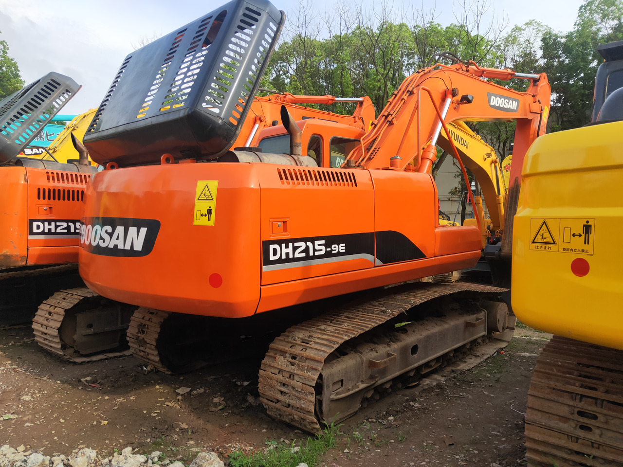 DOOSAN DH215LC-9 - Crawler excavator: picture 1 DOOSAN DH215LC-9 - Crawler excavator: picture 1