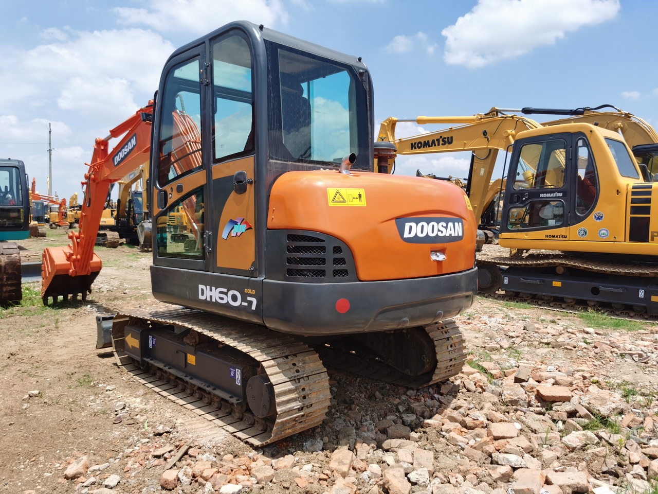 DOOSAN DH60-7 - Crawler excavator: picture 1 DOOSAN DH60-7 - Crawler excavator: picture 1