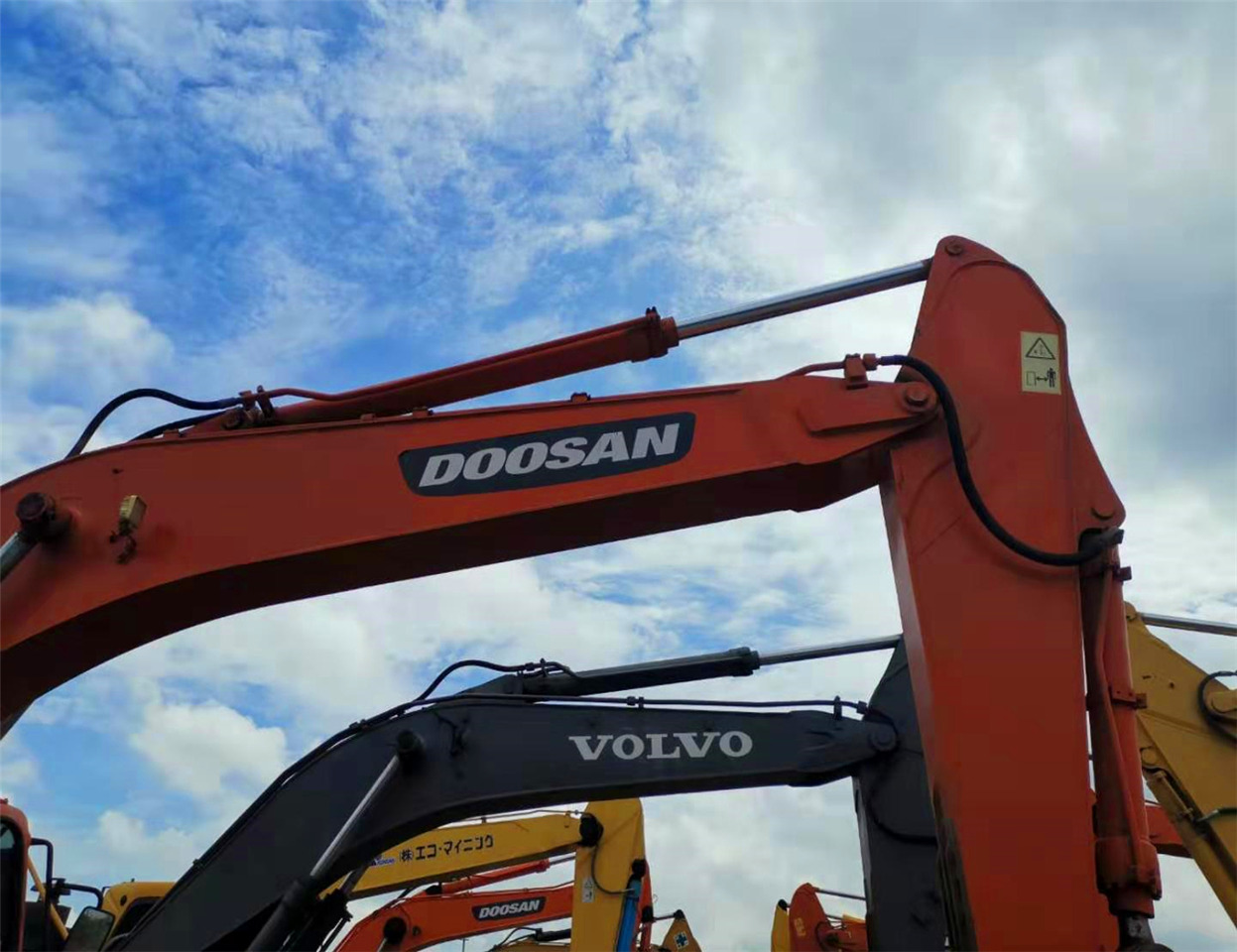 DOOSAN Excavator DH300 Click Here for Discount - Crawler excavator: picture 3 DOOSAN Excavator DH300 Click Here for Discount - Crawler excavator: picture 3