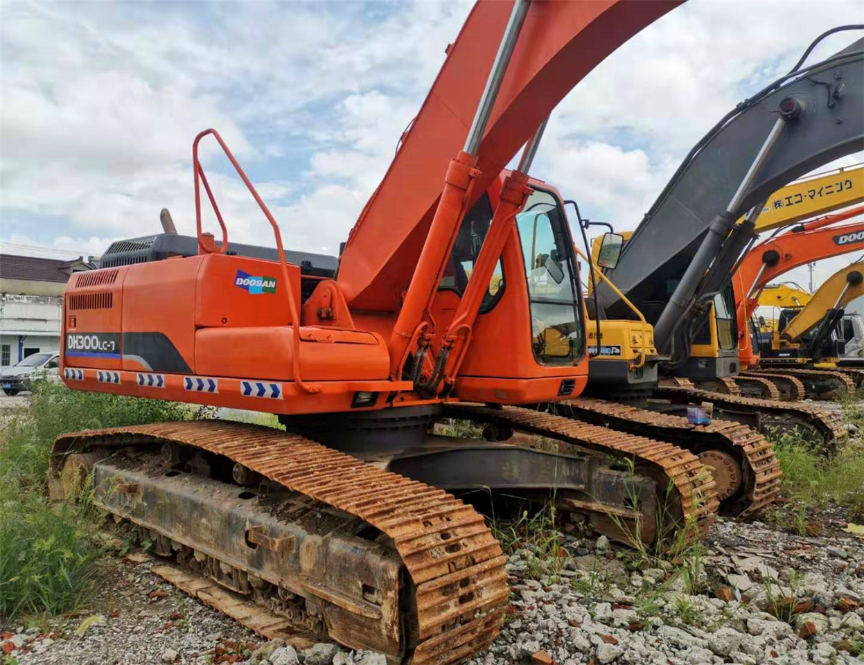 DOOSAN Excavator DH300 Click Here for Discount - Crawler excavator: picture 5 DOOSAN Excavator DH300 Click Here for Discount - Crawler excavator: picture 5