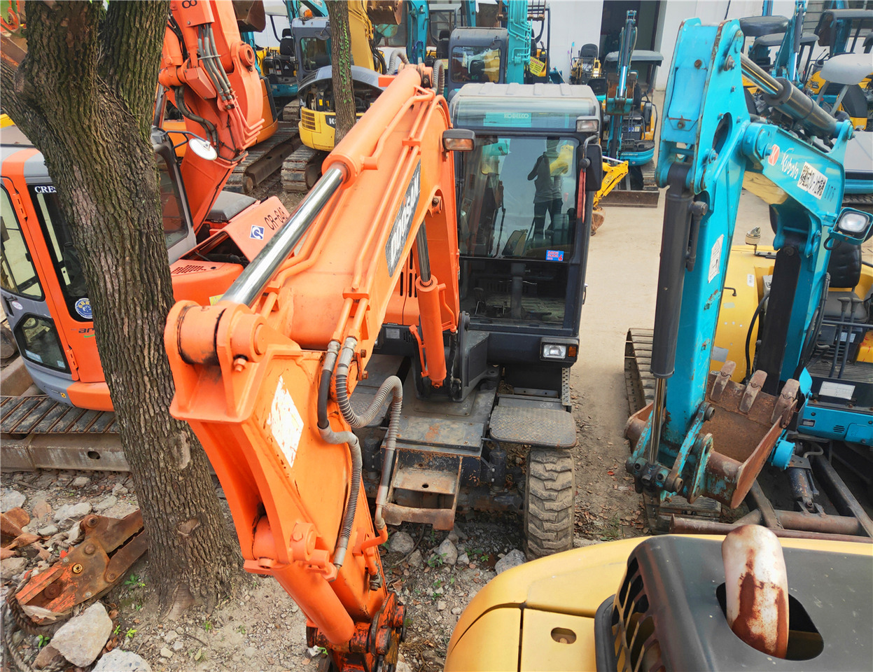 DOOSAN Mini Excavator DX60W Click Here for Discount - Mini excavator: picture 4 DOOSAN Mini Excavator DX60W Click Here for Discount - Mini excavator: picture 4