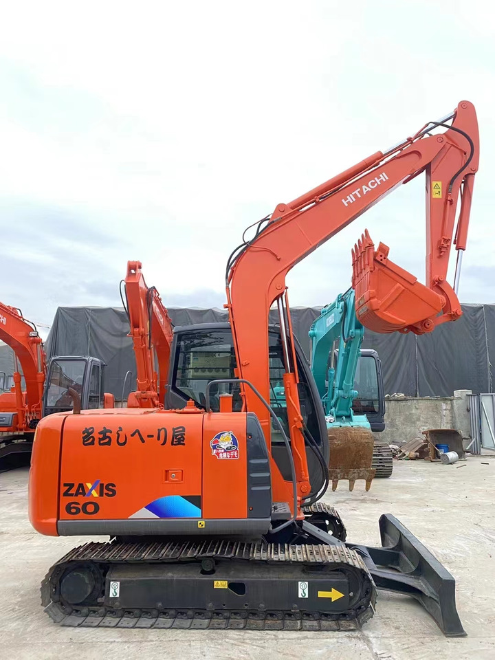 HITACHI ZX60 - Crawler excavator: picture 2 HITACHI ZX60 - Crawler excavator: picture 2