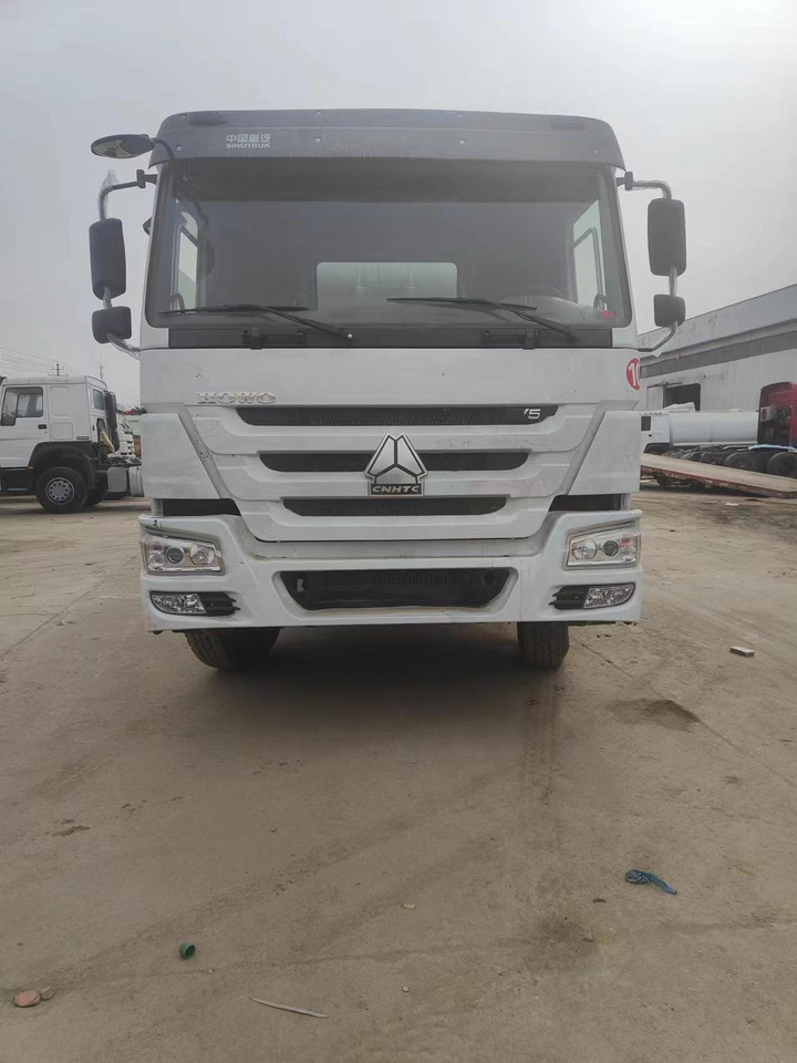 HOWO 375 Cement Mixer Truck 6*4 - Concrete mixer truck: picture 2 HOWO 375 Cement Mixer Truck 6*4 - Concrete mixer truck: picture 2