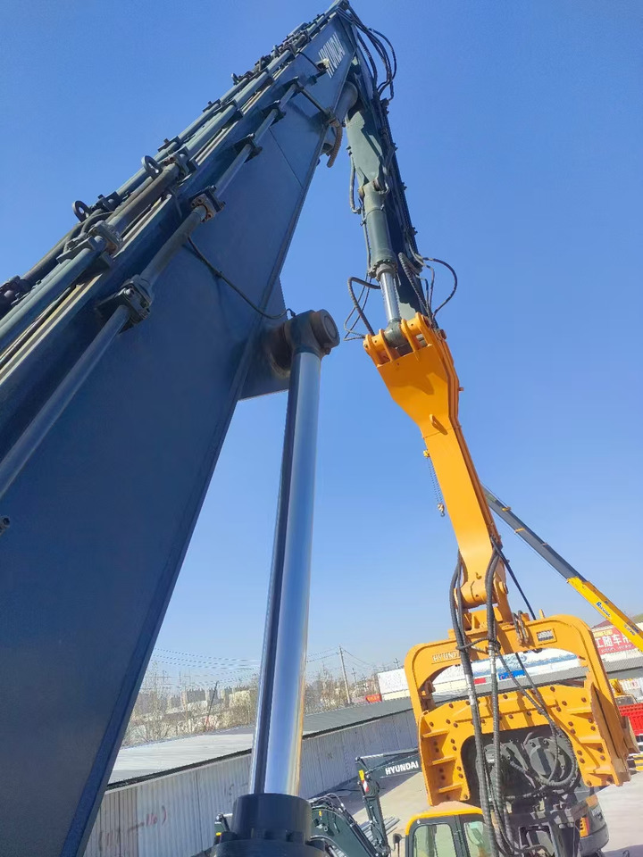 HYUNDAI 395VS Pile Driver Excavator Click for Discount - Excavator: picture 5 HYUNDAI 395VS Pile Driver Excavator Click for Discount - Excavator: picture 5
