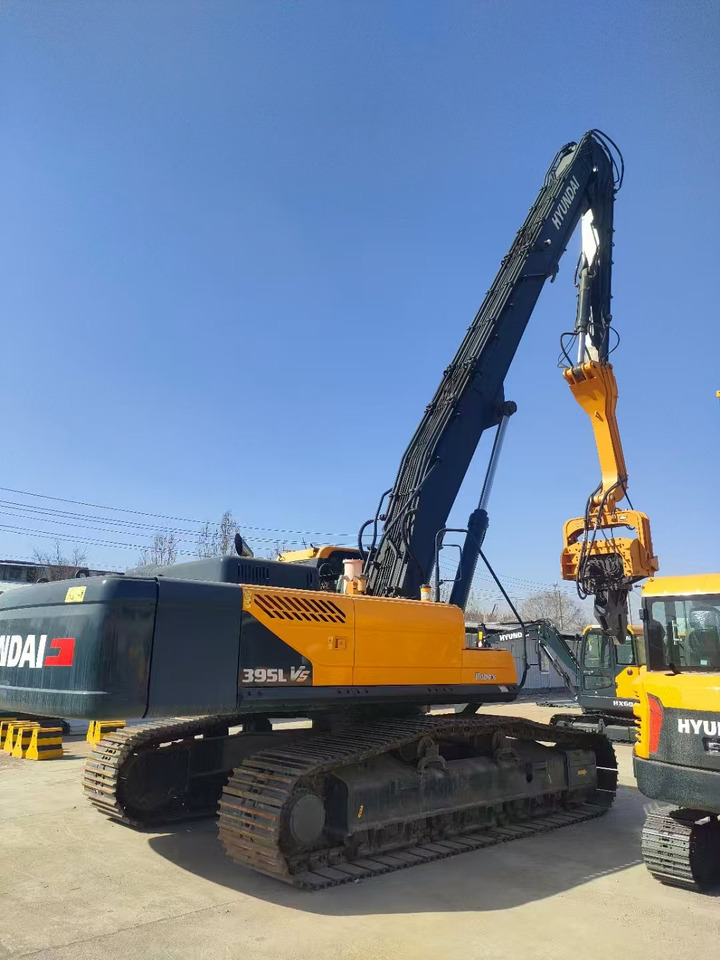 HYUNDAI 395VS Pile Driver Excavator Click for Discount - Excavator: picture 1 HYUNDAI 395VS Pile Driver Excavator Click for Discount - Excavator: picture 1
