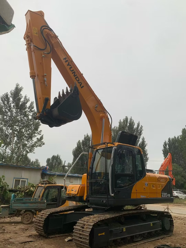 HYUNDAI R220-9S - Crawler excavator: picture 2 HYUNDAI R220-9S - Crawler excavator: picture 2