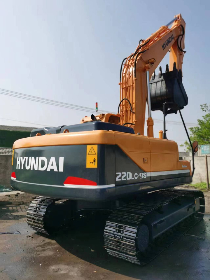 HYUNDAI R220-9S - Crawler excavator: picture 3 HYUNDAI R220-9S - Crawler excavator: picture 3
