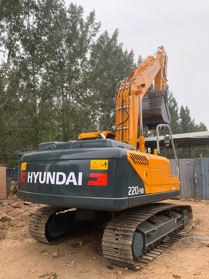 HYUNDAI R220-9S - Crawler excavator: picture 4 HYUNDAI R220-9S - Crawler excavator: picture 4