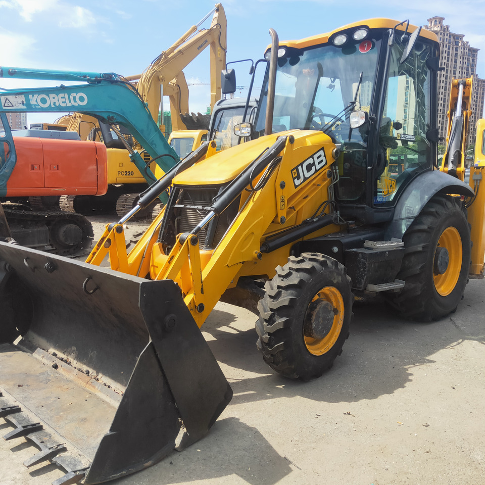 JCB 3CX - Backhoe loader: picture 2 JCB 3CX - Backhoe loader: picture 2