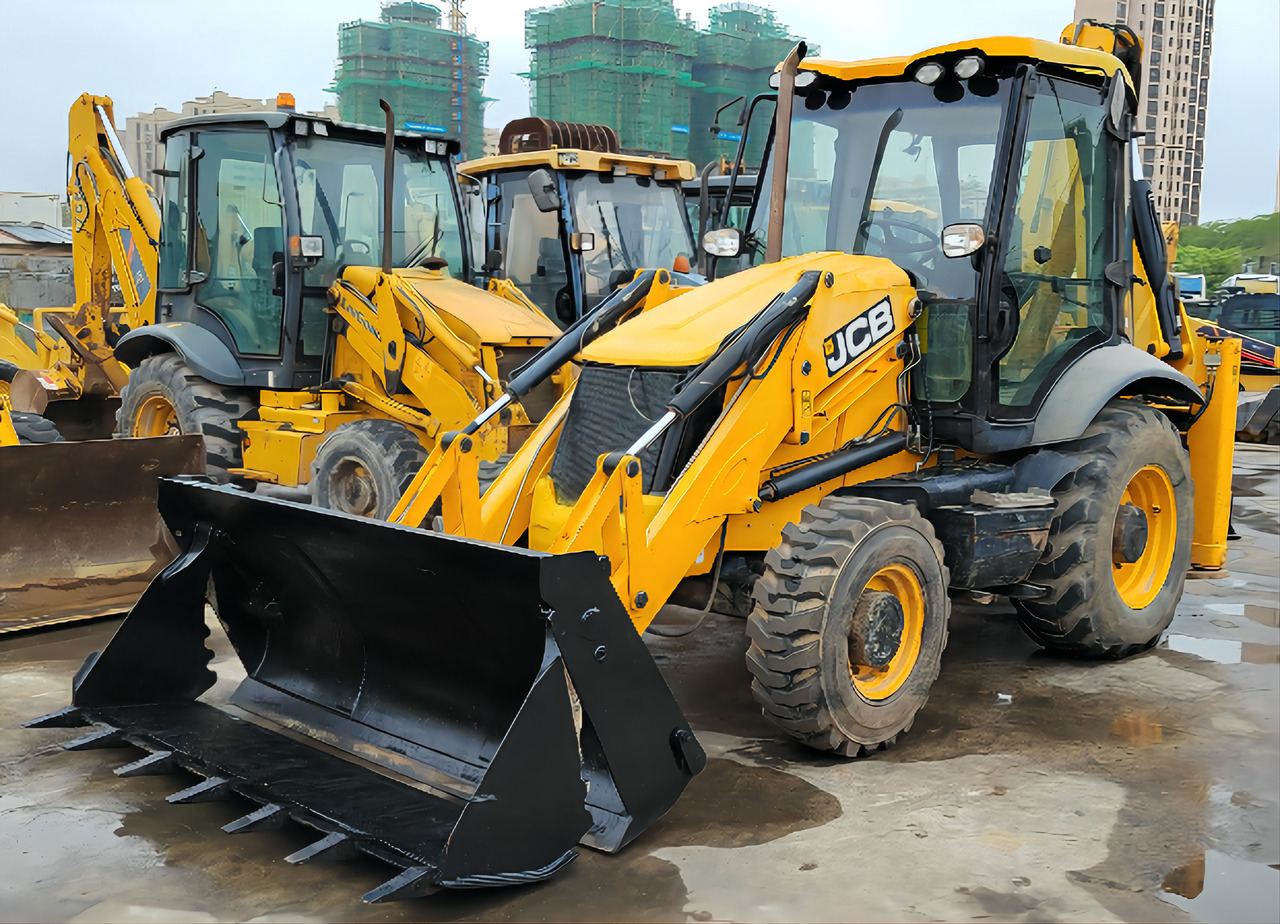 JCB 3CX - Backhoe loader: picture 1 JCB 3CX - Backhoe loader: picture 1