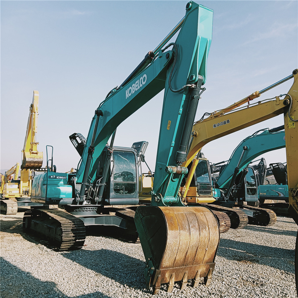 KOBELCO SK200D - Crawler excavator: picture 2 KOBELCO SK200D - Crawler excavator: picture 2