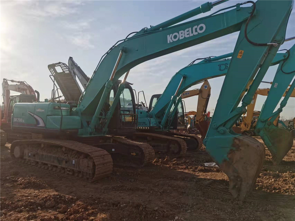 KOBELCO SK200LC - Crawler excavator: picture 2 KOBELCO SK200LC - Crawler excavator: picture 2