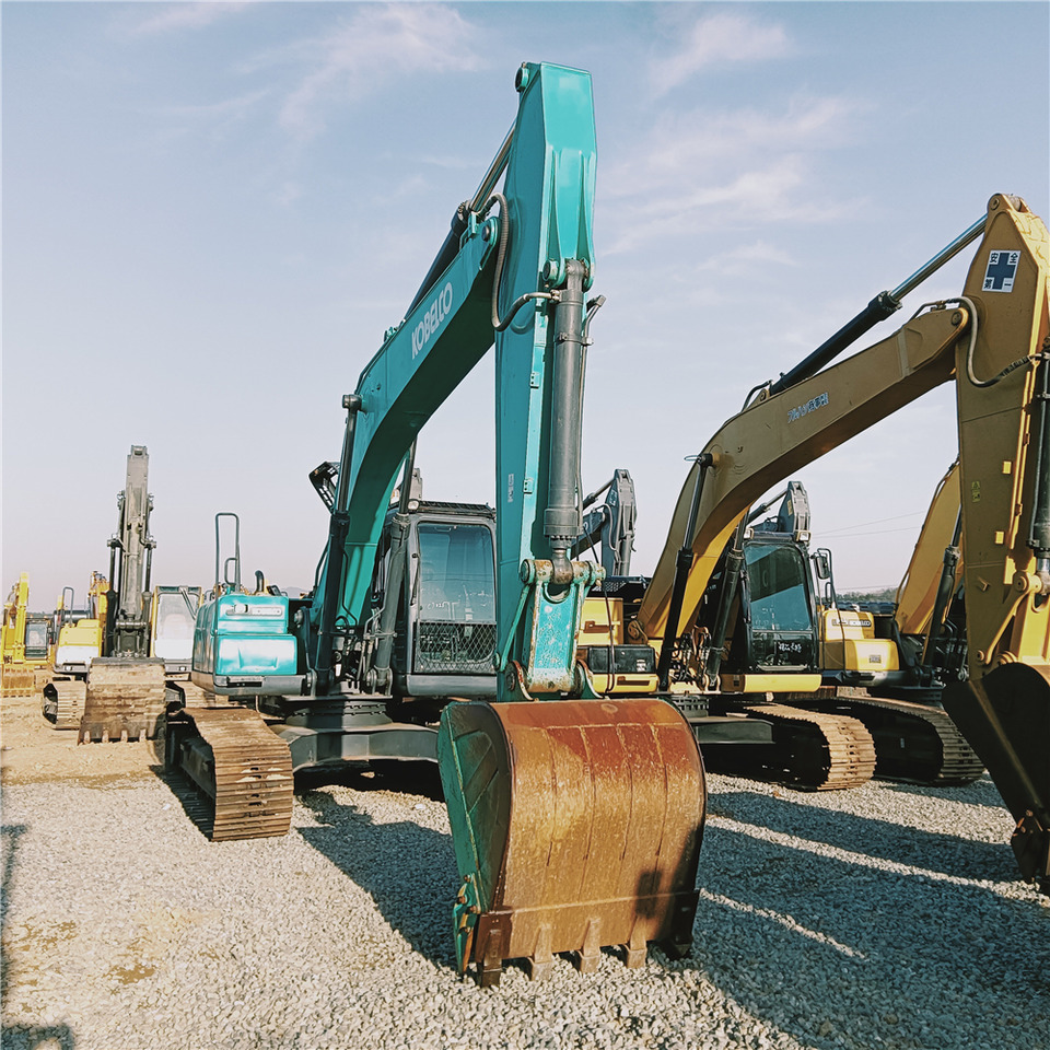 KOBELCO SK210 - Crawler excavator: picture 3 KOBELCO SK210 - Crawler excavator: picture 3