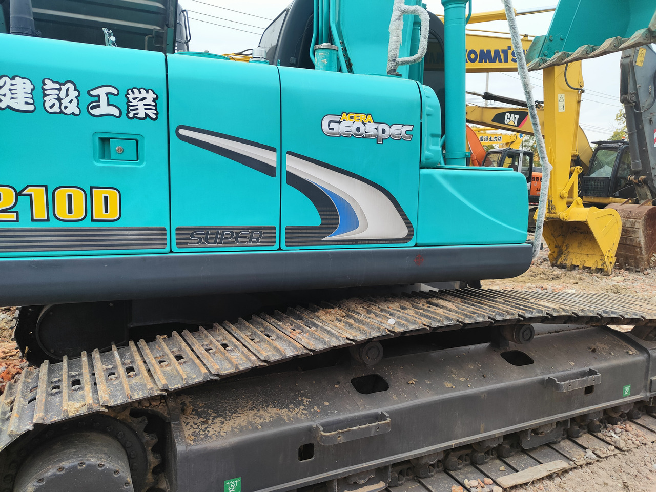 KOBELCO SK210D - Crawler excavator: picture 4 KOBELCO SK210D - Crawler excavator: picture 4