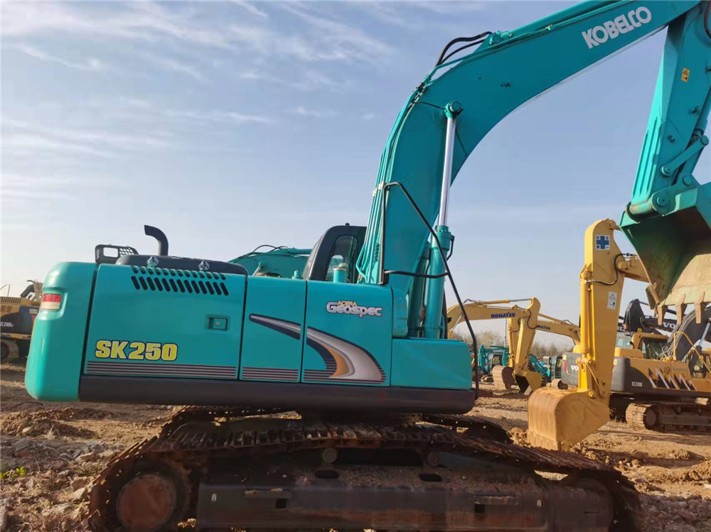 KOBELCO SK250-8 - Crawler excavator: picture 4 KOBELCO SK250-8 - Crawler excavator: picture 4