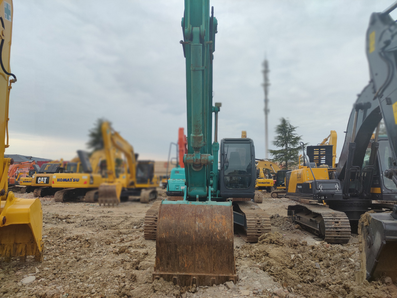 KOBELCO SK250 - Crawler excavator: picture 3 KOBELCO SK250 - Crawler excavator: picture 3