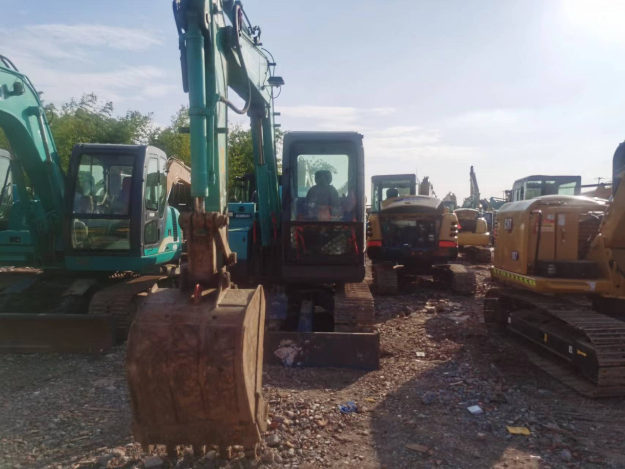 KOBELCO SK75-8 - Crawler excavator: picture 3 KOBELCO SK75-8 - Crawler excavator: picture 3