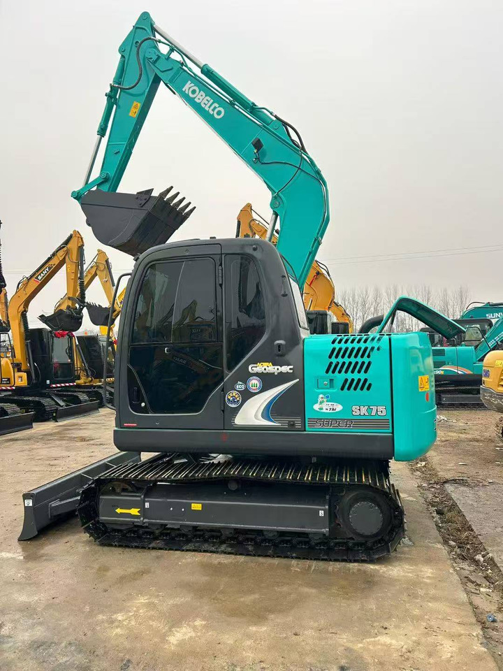 KOBELCO SK75 Mini Excavator - Mini excavator: picture 5 KOBELCO SK75 Mini Excavator - Mini excavator: picture 5