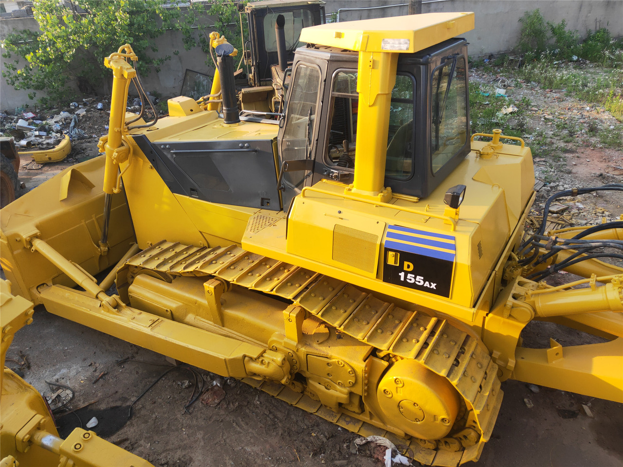 KOMATSU D155AX-5 - Bulldozer: picture 1 KOMATSU D155AX-5 - Bulldozer: picture 1