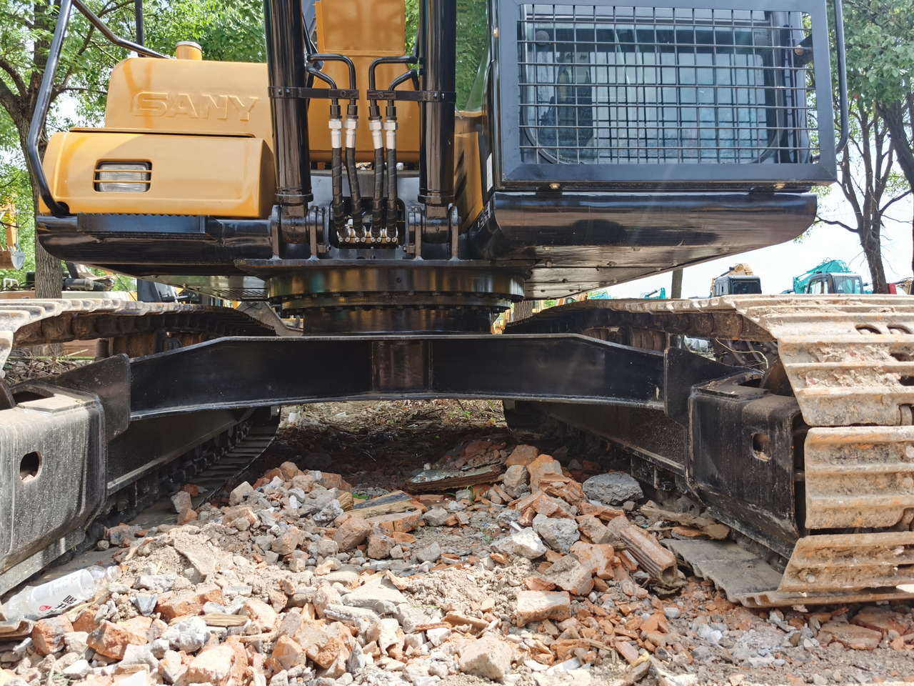 Crawler excavator SANY SY135: picture 6