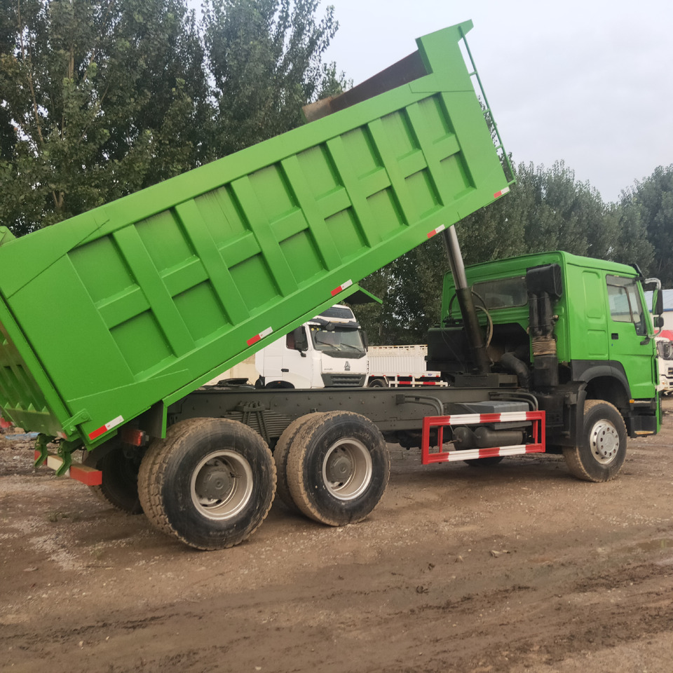 SINOTRUK HOWO 371 6X4 CLICK HERE FOR DISCOUNT - Tipper: picture 4 SINOTRUK HOWO 371 6X4 CLICK HERE FOR DISCOUNT - Tipper: picture 4