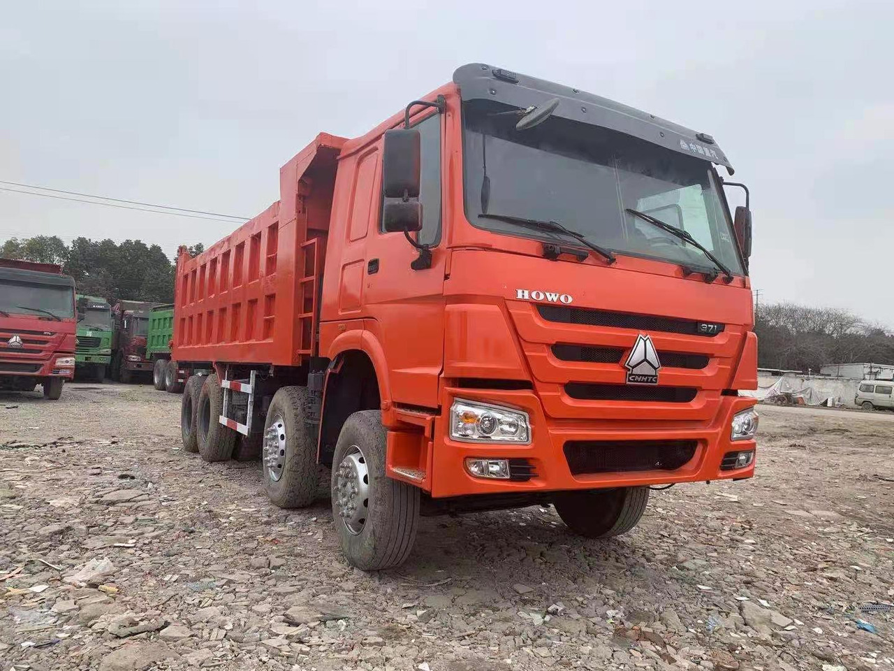 SINOTRUK HOWO 371 8X4 CLICK HERE FOR DISCOUNT - Tipper: picture 2 SINOTRUK HOWO 371 8X4 CLICK HERE FOR DISCOUNT - Tipper: picture 2