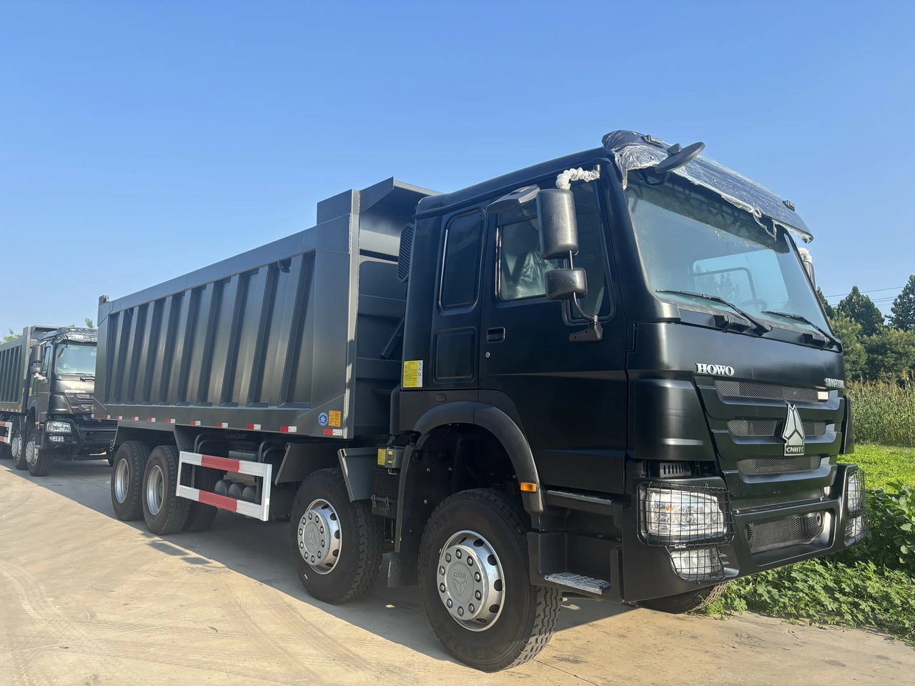 SINOTRUK HOWO 400 CLICK HERE FOR DISCOUNT - Tipper: picture 1 SINOTRUK HOWO 400 CLICK HERE FOR DISCOUNT - Tipper: picture 1