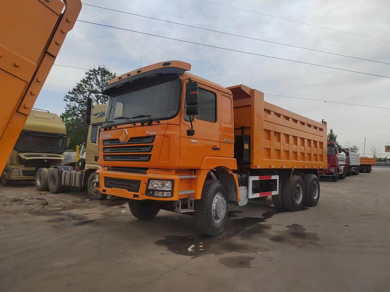 SINOTRUK HOWO 8x4 F3000 Dump Trruck Click for Discount - Tipper: picture 1 SINOTRUK HOWO 8x4 F3000 Dump Trruck Click for Discount - Tipper: picture 1