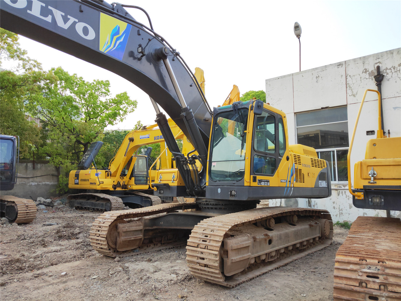 Crawler excavator VOLVO Crawler Excavator EC360B: picture 7