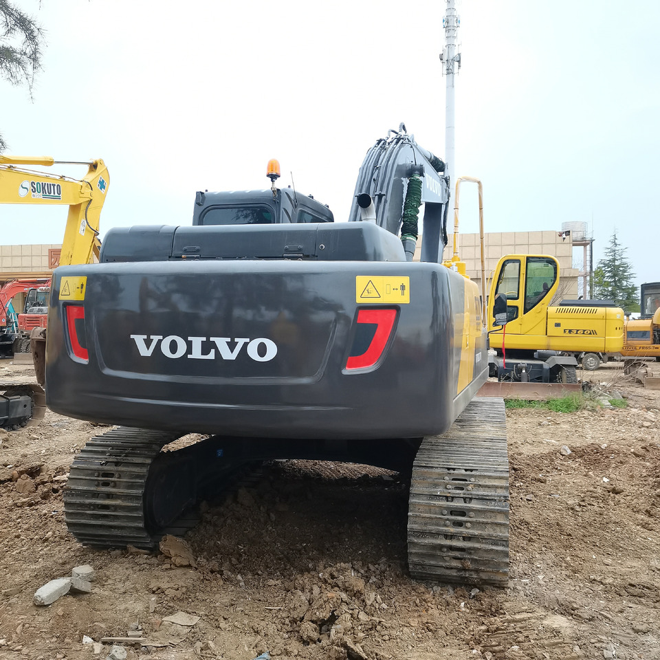 VOLVO EC210 - Crawler excavator: picture 3 VOLVO EC210 - Crawler excavator: picture 3