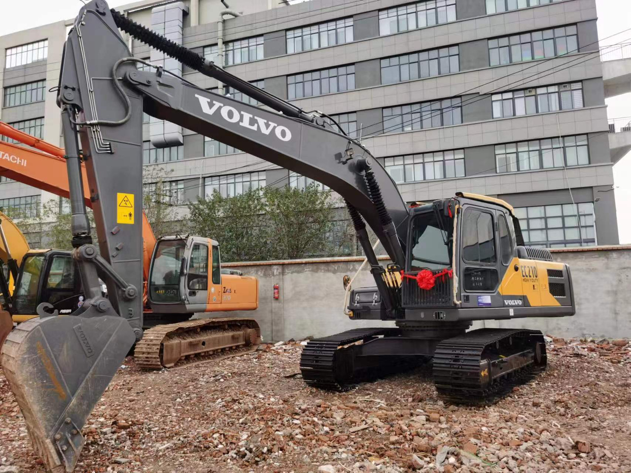 VOLVO EC210 - Crawler excavator: picture 2 VOLVO EC210 - Crawler excavator: picture 2