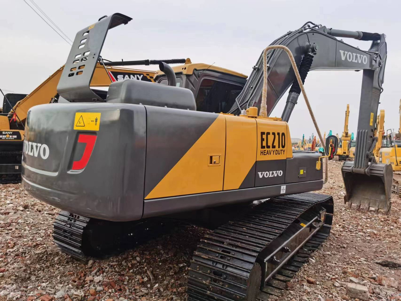 VOLVO EC210 - Crawler excavator: picture 3 VOLVO EC210 - Crawler excavator: picture 3