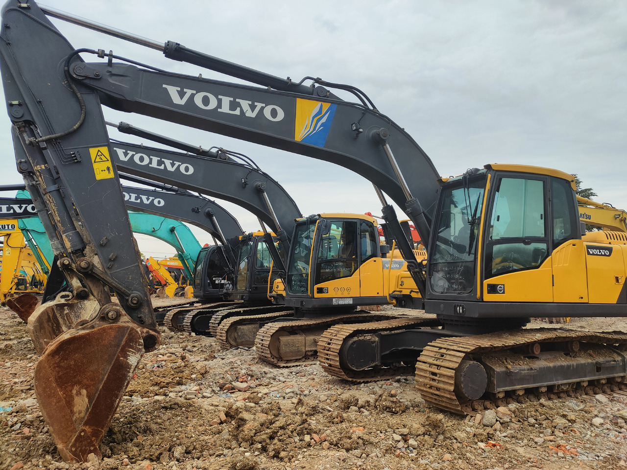 VOLVO EC220D - Crawler excavator: picture 1 VOLVO EC220D - Crawler excavator: picture 1