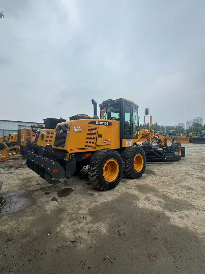 XCMG GR2153 Grader - Grader: picture 4 XCMG GR2153 Grader - Grader: picture 4