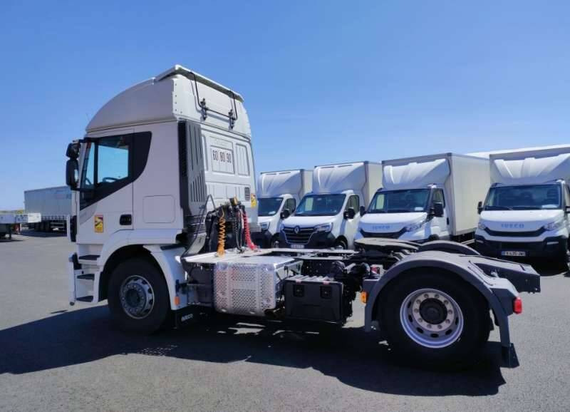 Tracteur 19 TONNES 360 CV 1 COUCHETTE - Tractor unit: picture 3 Tracteur 19 TONNES 360 CV 1 COUCHETTE - Tractor unit: picture 3