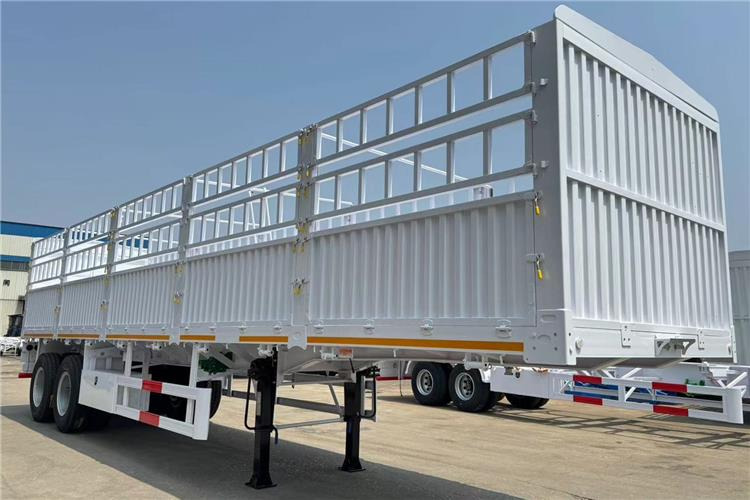 TITAN 2 Axle 60 Ton Fence Stake Semi Trailer for Sale in Ghana - Livestock semi-trailer: picture 4 TITAN 2 Axle 60 Ton Fence Stake Semi Trailer for Sale in Ghana - Livestock semi-trailer: picture 4
