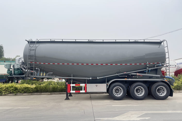 TITAN 3 Axle 40 CBM Powder Cement Tanker Semi Trailer for Sale Specification - Silo semi-trailer: picture 3 TITAN 3 Axle 40 CBM Powder Cement Tanker Semi Trailer for Sale Specification - Silo semi-trailer: picture 3