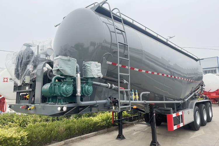 TITAN 3 Axle 40 CBM Powder Cement Tanker Semi Trailer for Sale Specification - Silo semi-trailer: picture 4 TITAN 3 Axle 40 CBM Powder Cement Tanker Semi Trailer for Sale Specification - Silo semi-trailer: picture 4