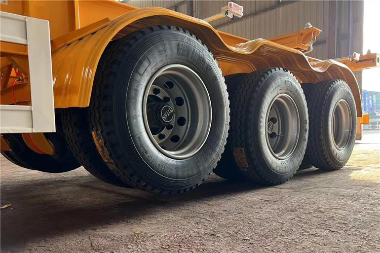 TITAN 3 Axle Container Skeletal Trailer with Air Suspension for Sale In Aruba - Chassis semi-trailer: picture 5 TITAN 3 Axle Container Skeletal Trailer with Air Suspension for Sale In Aruba - Chassis semi-trailer: picture 5