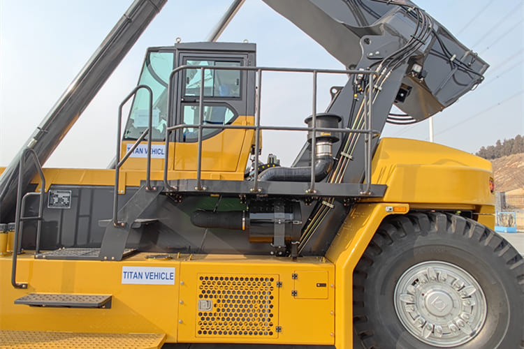 XCMG XCMG Container Reach Stacker and Container Handler Price - Container handler: picture 4 XCMG XCMG Container Reach Stacker and Container Handler Price - Container handler: picture 4