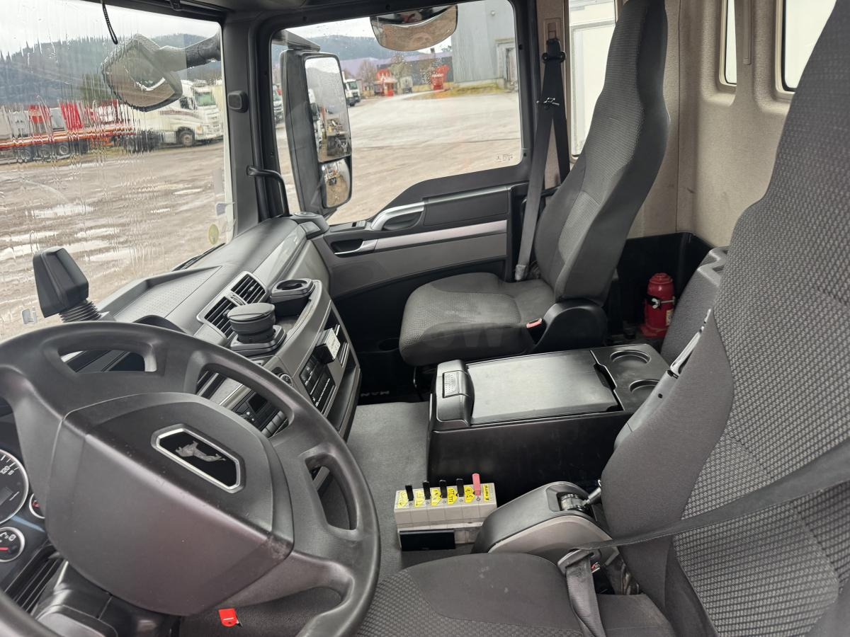 MAN TGS - Hook lift truck: picture 5 MAN TGS - Hook lift truck: picture 5