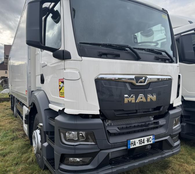MAN TGS - Box truck: picture 1 MAN TGS - Box truck: picture 1