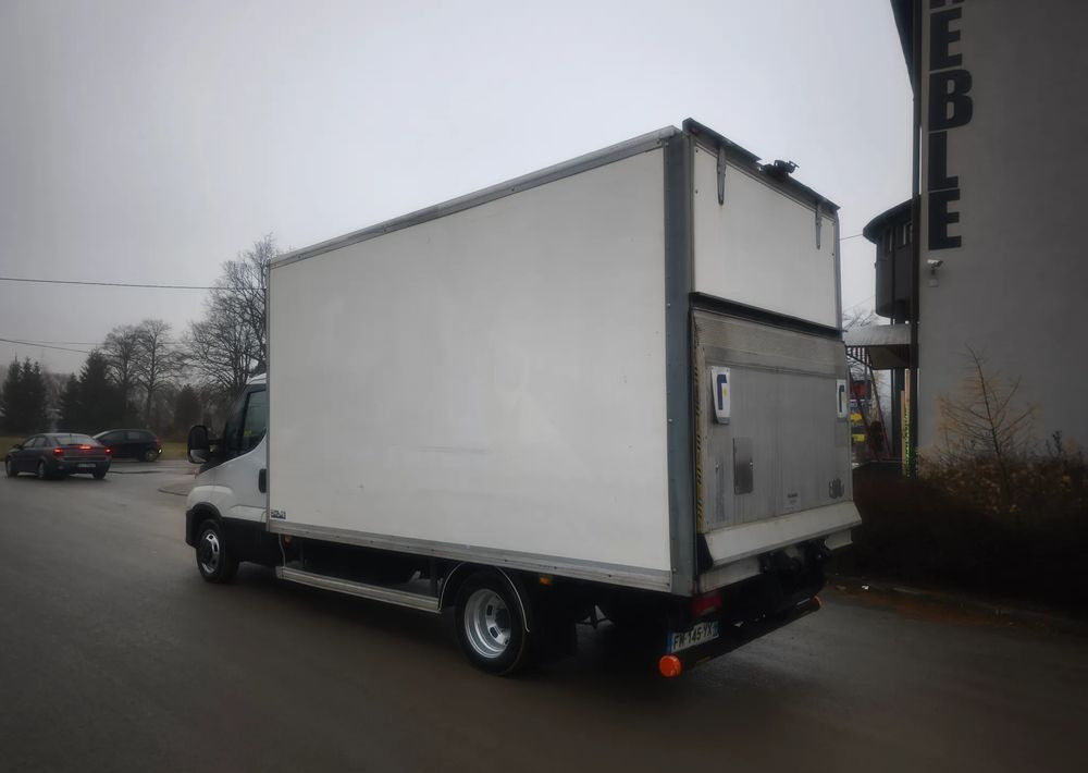 Iveco DAILY 35C14 2.3 HPI KONTENER 8 PALET WINDA KLIMA - Closed box van: picture 4 Iveco DAILY 35C14 2.3 HPI KONTENER 8 PALET WINDA KLIMA - Closed box van: picture 4