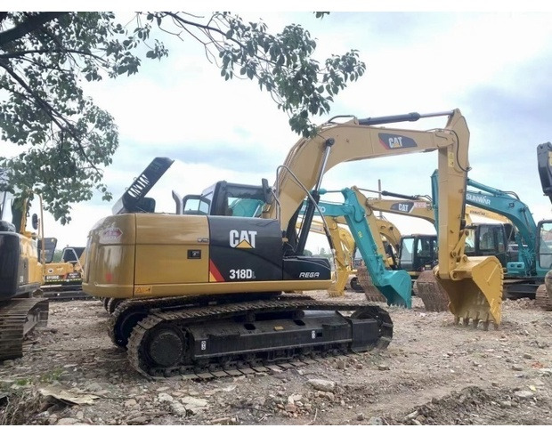 Crawler excavator 2021 Caterpillar 318D2: picture 7